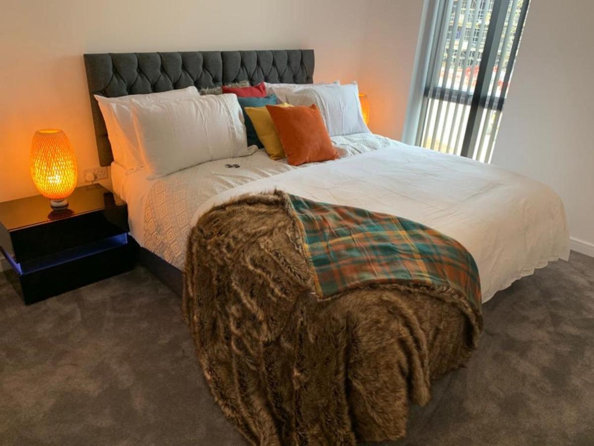 Lakeside 2 Bed Luxury Apartment No Parties No Events Early Check-In Late Check- Out Allowed West Thurrock Ngoại thất bức ảnh
