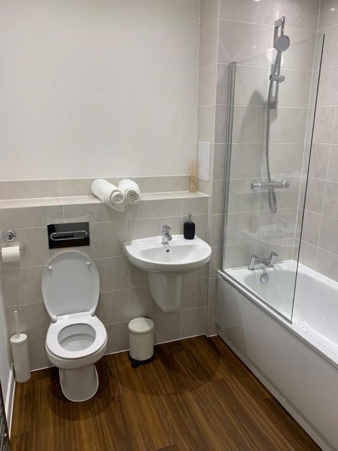 Lakeside 2 Bed Luxury Apartment No Parties No Events Early Check-In Late Check- Out Allowed West Thurrock Ngoại thất bức ảnh