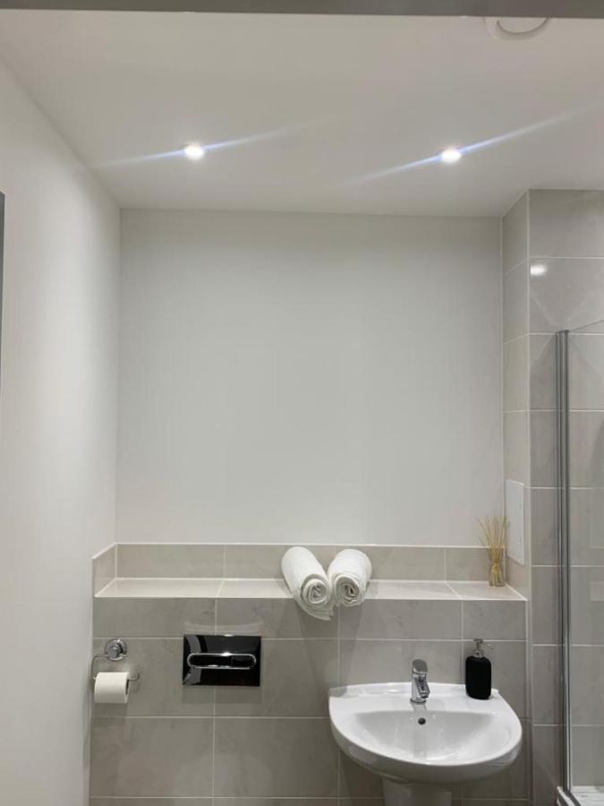 Lakeside 2 Bed Luxury Apartment No Parties No Events Early Check-In Late Check- Out Allowed West Thurrock Ngoại thất bức ảnh