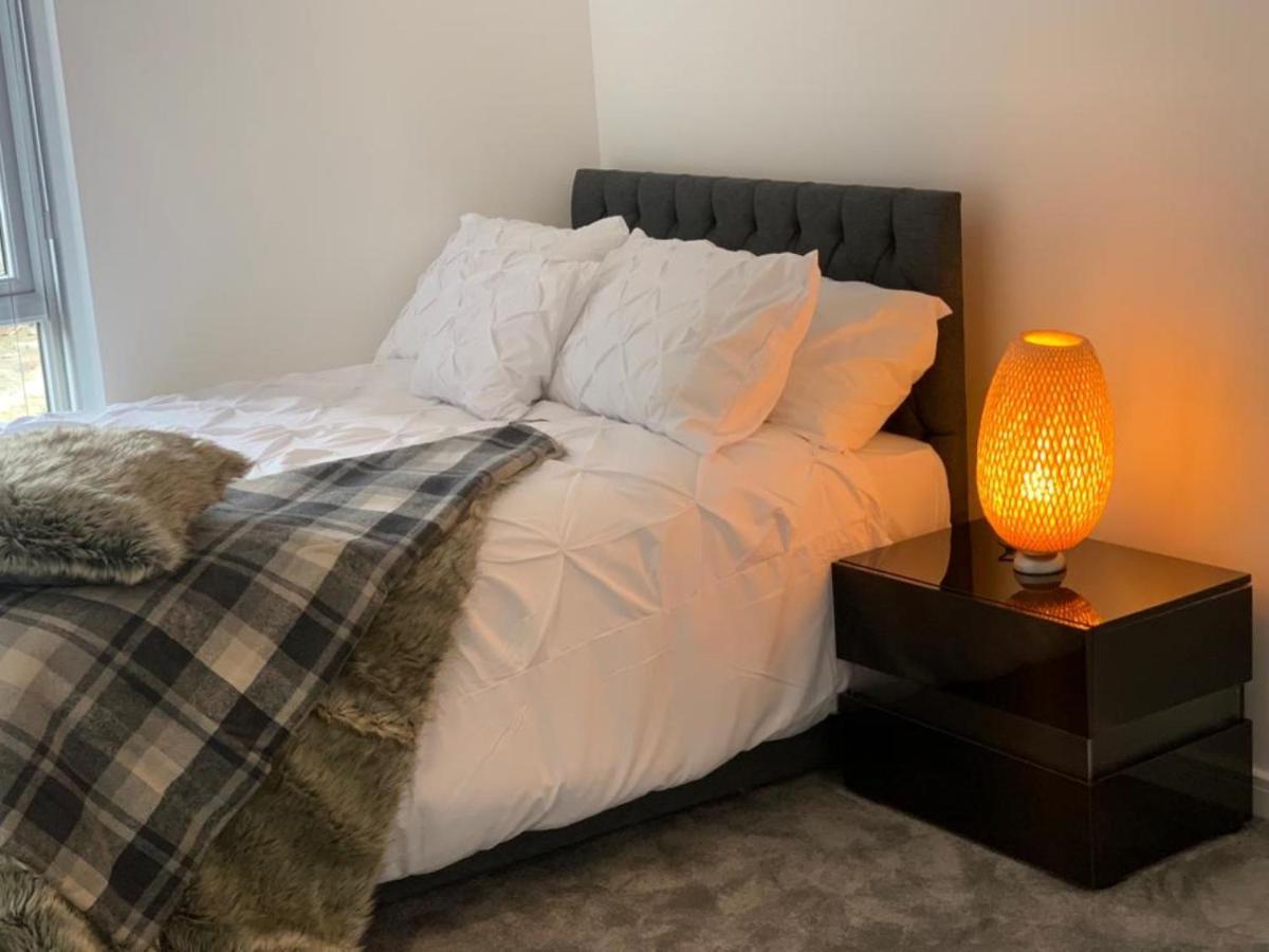 Lakeside 2 Bed Luxury Apartment No Parties No Events Early Check-In Late Check- Out Allowed West Thurrock Ngoại thất bức ảnh