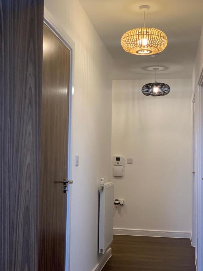 Lakeside 2 Bed Luxury Apartment No Parties No Events Early Check-In Late Check- Out Allowed West Thurrock Ngoại thất bức ảnh