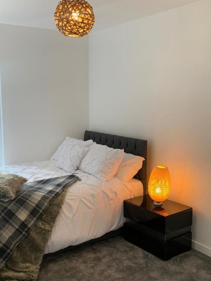 Lakeside 2 Bed Luxury Apartment No Parties No Events Early Check-In Late Check- Out Allowed West Thurrock Ngoại thất bức ảnh