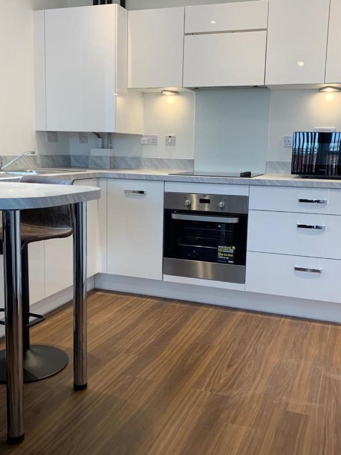 Lakeside 2 Bed Luxury Apartment No Parties No Events Early Check-In Late Check- Out Allowed West Thurrock Ngoại thất bức ảnh