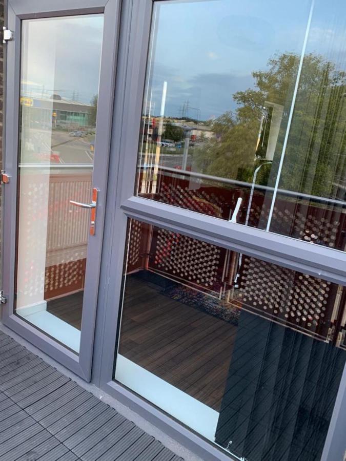 Lakeside 2 Bed Luxury Apartment No Parties No Events Early Check-In Late Check- Out Allowed West Thurrock Ngoại thất bức ảnh